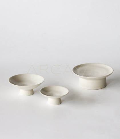 Sunxun Collab Footed Tea Snack Plate - scene