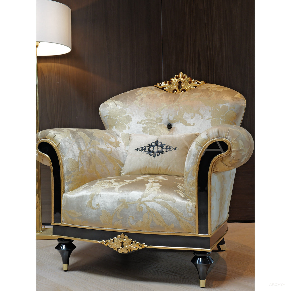 Gilded Classical Single Chair in detail