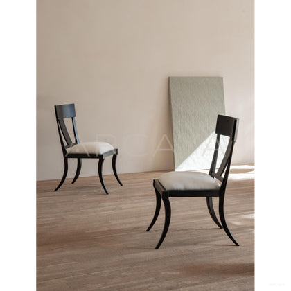 Hera Curved Chair - scene