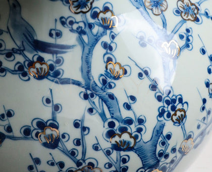 Jingdezhen Blue White Jar Vase Entryway - scene