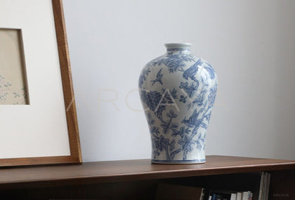 Blue White Porcelain Entryway Jar Vase - scene