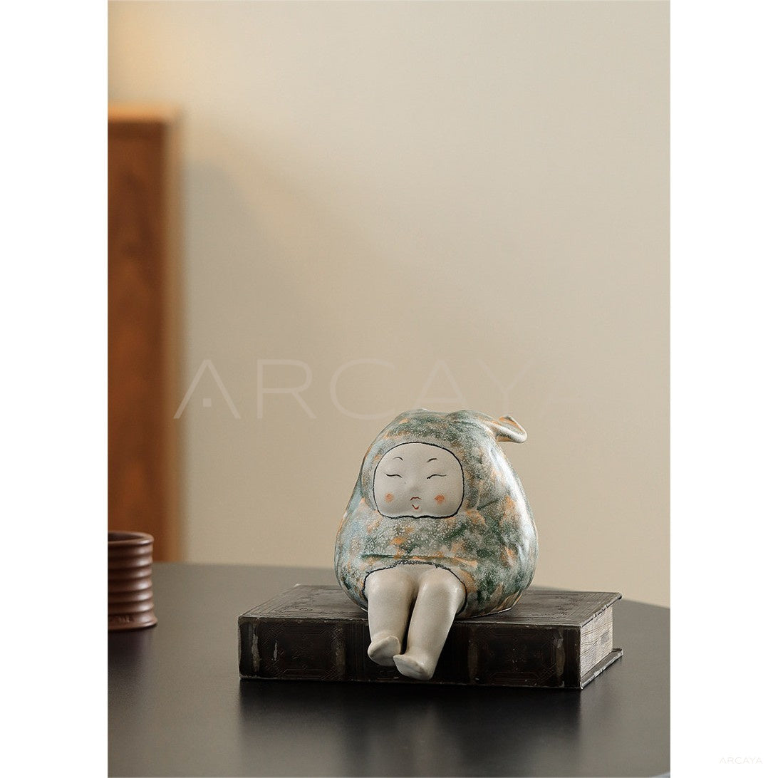 New Chinese Figure Ceramic Sculpture in detail