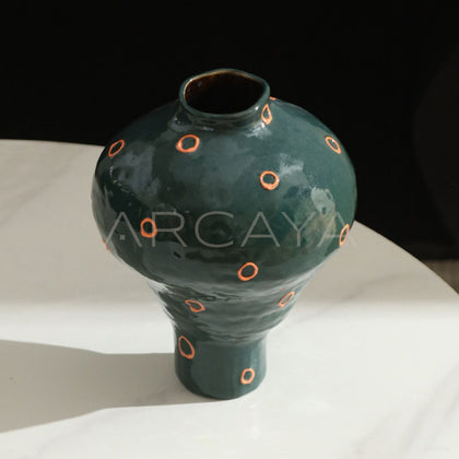 Dadan Jingdezhen Handmade Tabletop Vase - main