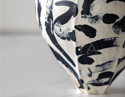 Dadan Hand Painted Ink Wash Vase - scene