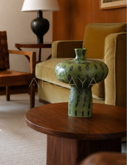 Dadan Green Glaze Ceramic Vase - scene