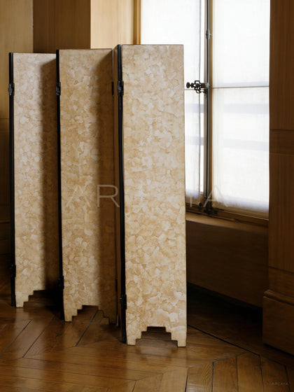 Eggshell Lacquer Folding Screen - scene