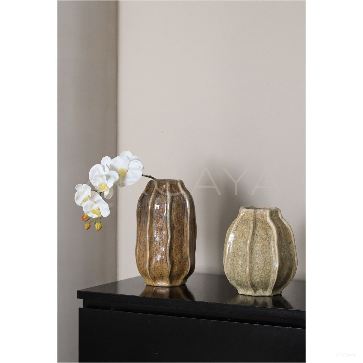 Vintage Ceramic Vase Chinese Wabi Sabi in detail
