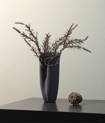 Black Jingdezhen Wide Mouth Ceramic Vase - scene