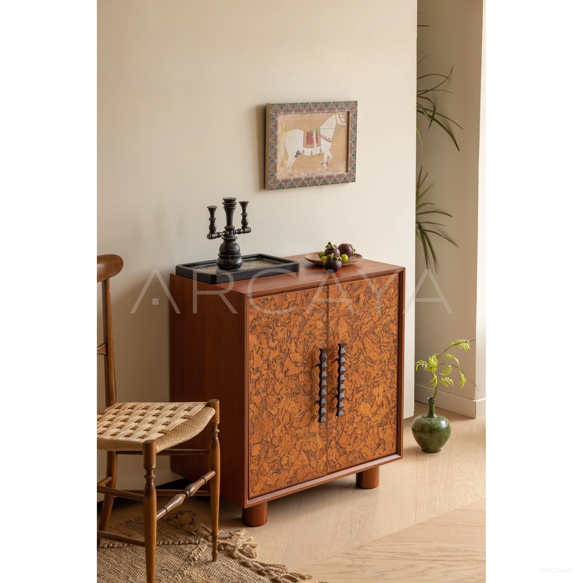 Mid Century Amber Cabinet in detail
