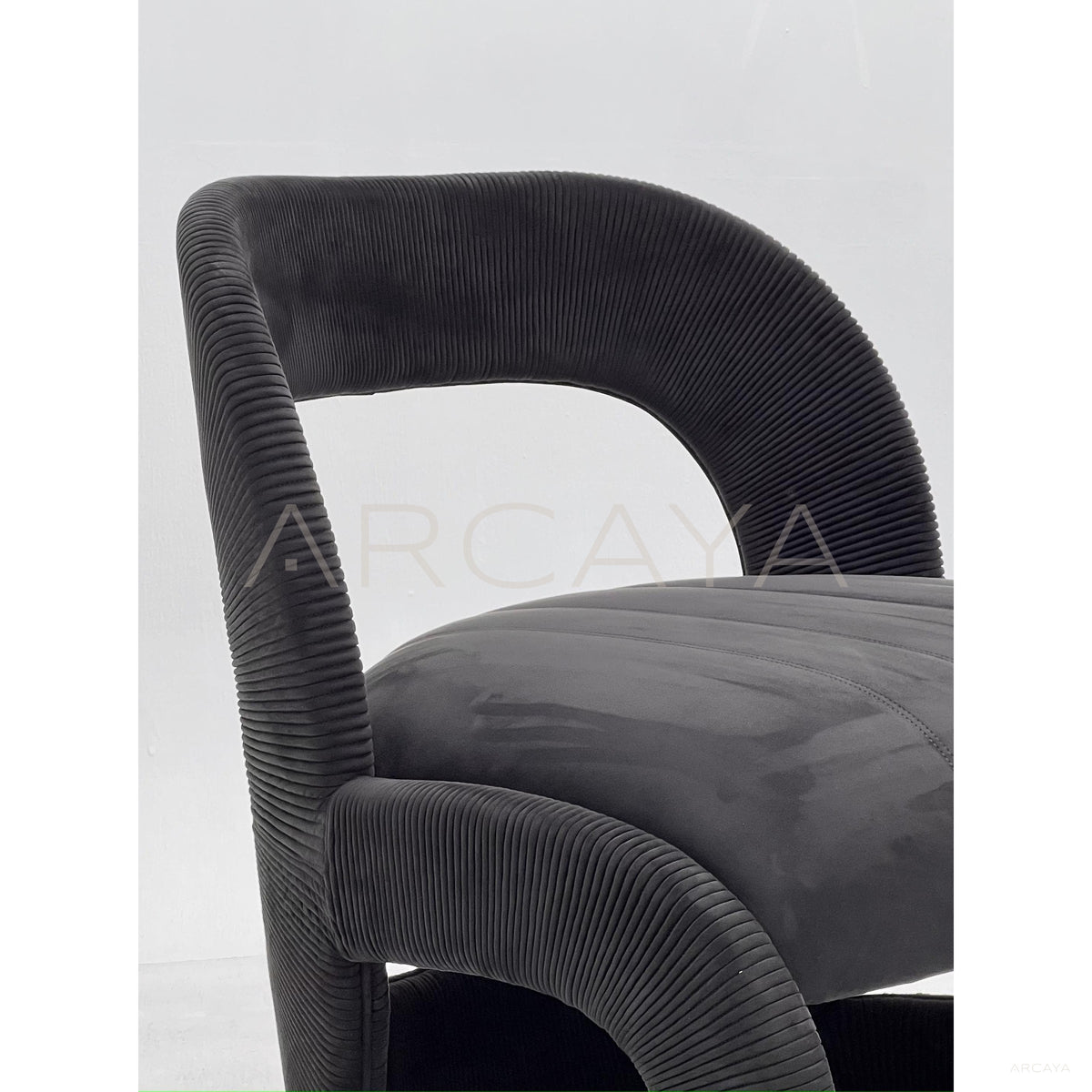 Ring Pleated Suede Art Lounge Chair in detail