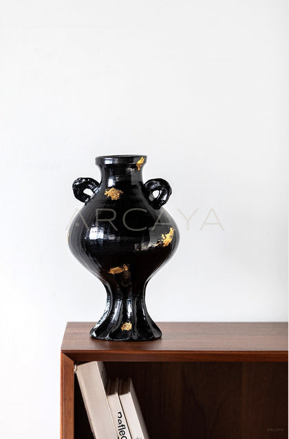 Dadan Black Gold Double Ear Vase - scene