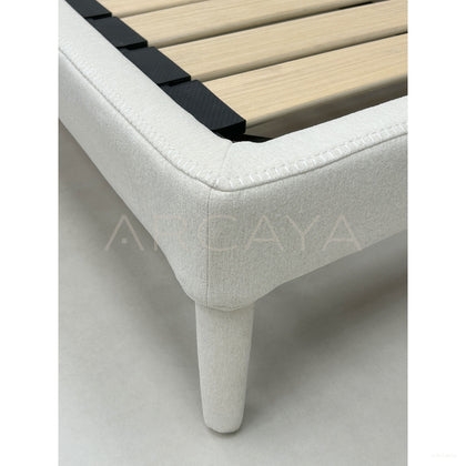 Poly Series Feibo Bed - scene