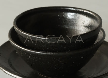 Amu Collab Handmade Conical Rice Bowl - scene