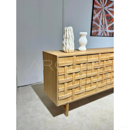 Beautiful Cabinet Moisland - scene
