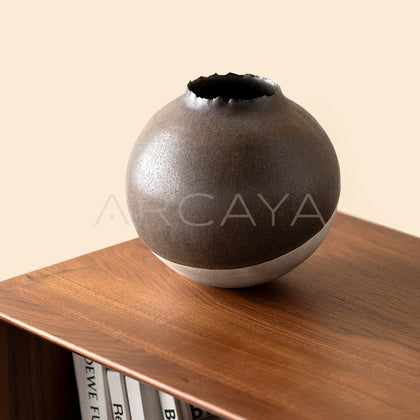 Dadan Silver Glaze Ceramic Vase Entryway - main