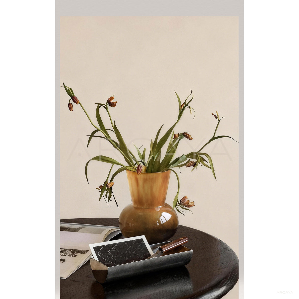 Mid Century Wide Mouth Glass Vase in detail