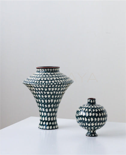 Dadan Jingdezhen Vintage Hydroponic Vase - scene