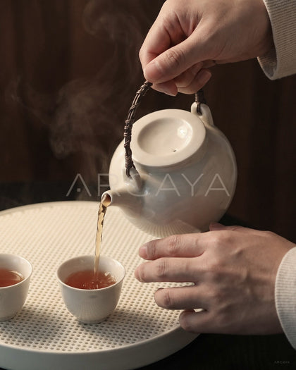 Sunxun Collab White Porcelain Loop Handle Teapot Set - scene