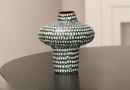 Dadan Designer Handmade Jingdezhen Vase - scene