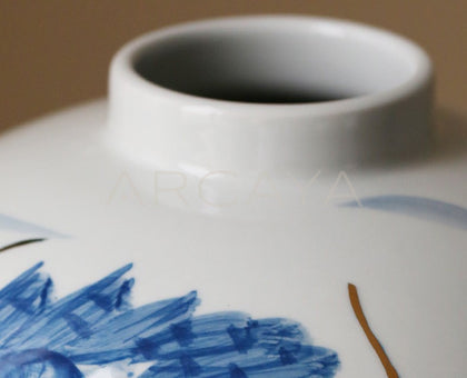 Blue White Porcelain Hydroponic Vase - scene