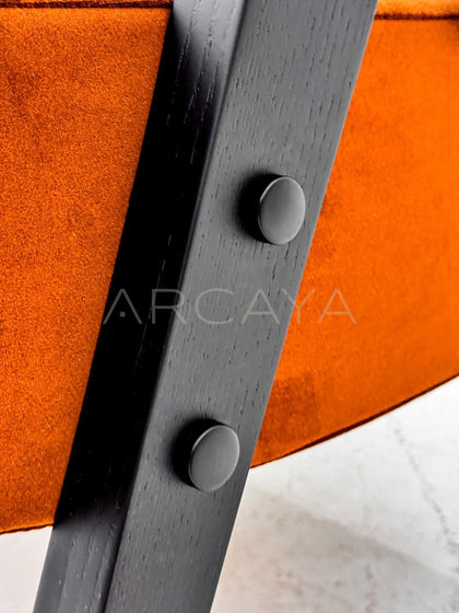 Detailed Lounge Chair - detail