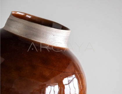 Dadan Kiln Glaze Stoneware Vase - scene