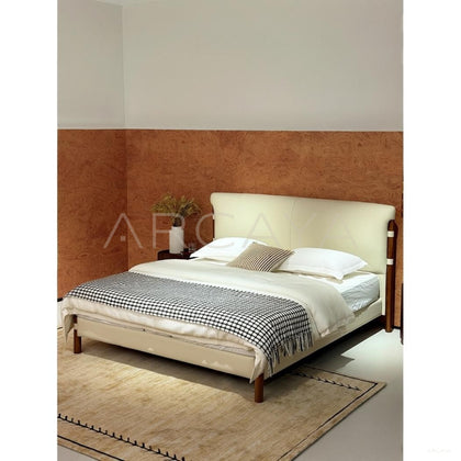 Jeaek Aosta Bed - scene