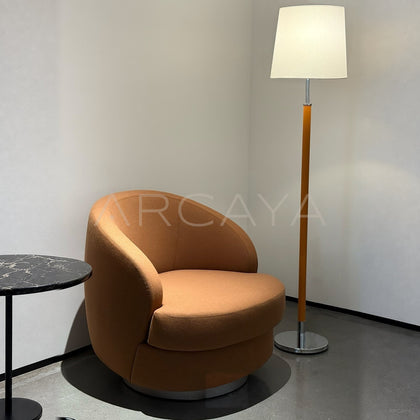 Relaxed Lounge Seating — Chair - main
