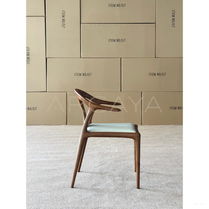 Duckbill Chair - scene