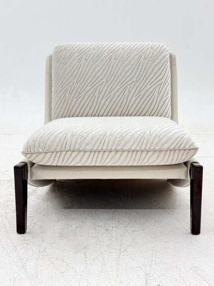 Ponytail Chair - scene