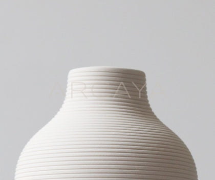 Chinese Mini Ceramic Jar Bud Vase - scene