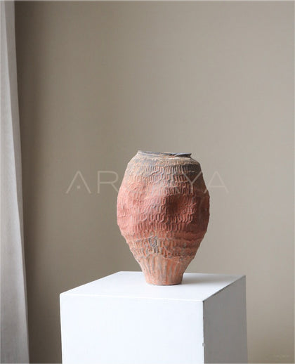 Wabi Sabi Jingdezhen Vintage Jar Vase - scene
