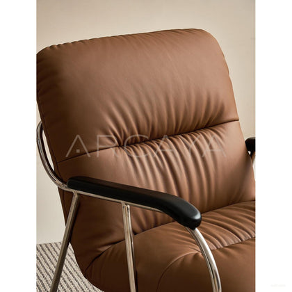 Horta Lounge Chair - scene