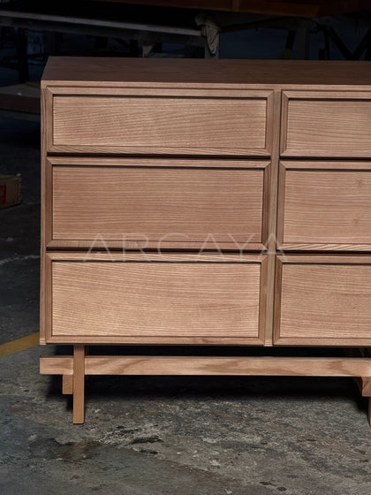 Trending Sideboard - detail