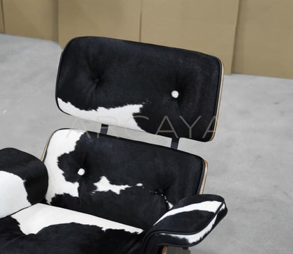 Black Leather Mid Century Lounge Chair - detail