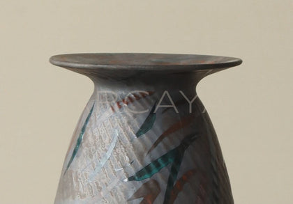 Dadan Designer Handmade Wabi Sabi Vase - scene