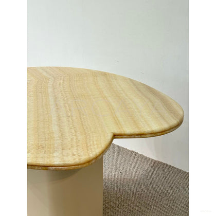Cloud Round Table - scene