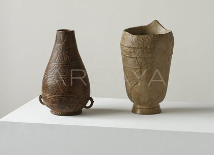 Western Zhou Bronze Style Vase Ornament - scene