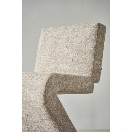 Zigzag Chair Rietveld Tribute - scene