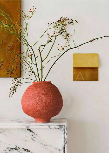 Red Ceramic Wedding Vase - scene