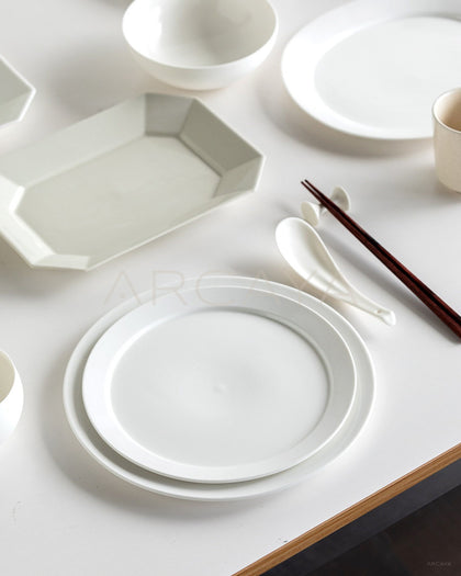 Sunxun Collab Minimalist White Porcelain Plate - scene