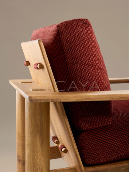 Yiduo Red Ark Solid Wood Lounge Chair - detail