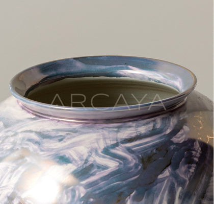 Twisted Glaze Blurred Ceramic Vase - scene