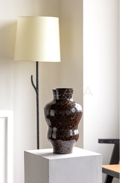 Handmade Ring Pattern Ceramic Vase - scene