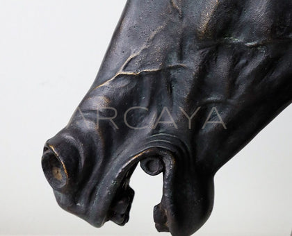 Horse Ornament Tv Stand - scene