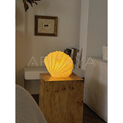 Glowing Shell Lamp — Table Lighting - scene