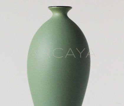 Song Style Small Mouth Ceramic Vase - scene