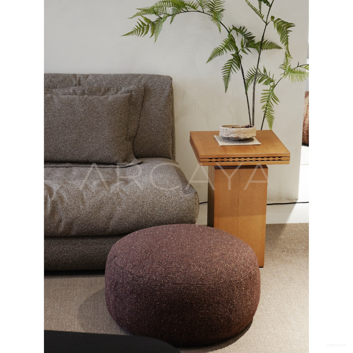 Dio Dot Round Pouf Lili Sofa in detail