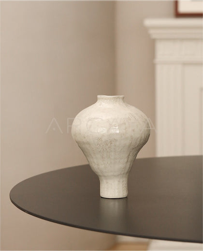 Dadan Designer Handmade Vase - scene
