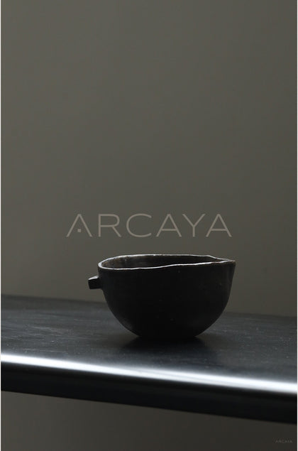 Amu Collab Xuanpu Stoneware Eared Bowl - scene